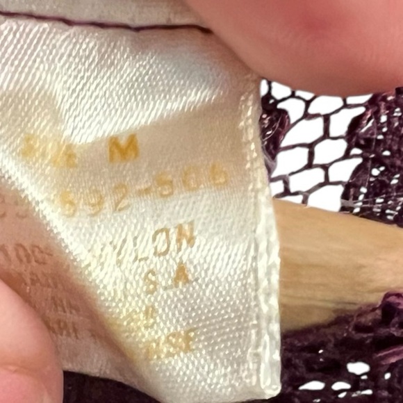 Victoria's Secret Vtg Sheer Lace Wine Short Sleeve Top Size M, Runway, RetroGlam - Picture 6 of 6